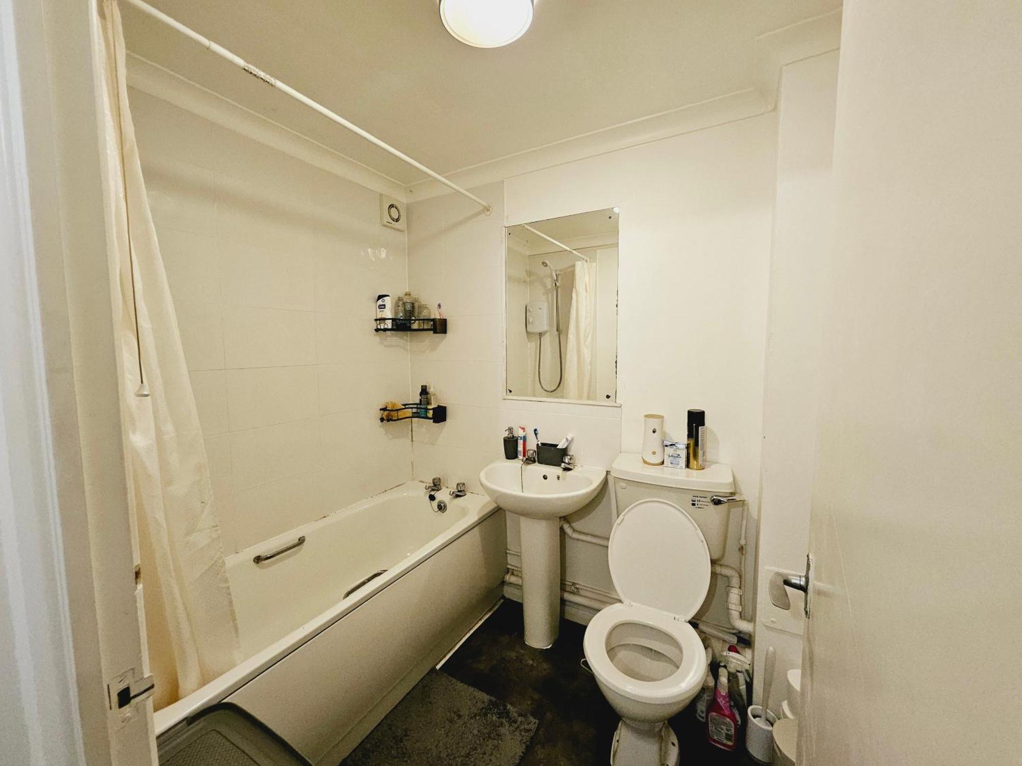 Lovely Fully Furnished One Bed Flat To Let Enfield Dış mekan fotoğraf